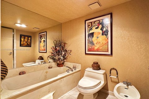 Copropriété à vendre à Miami, Floride: 1 chambre, 114.18 m2 № 1697112 - photo 20