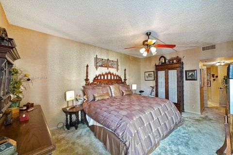 Copropriété à vendre à Miami, Floride: 1 chambre, 114.18 m2 № 1697112 - photo 16
