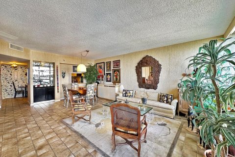 Copropriété à vendre à Miami, Floride: 1 chambre, 114.18 m2 № 1697112 - photo 12