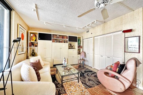 Copropriété à vendre à Miami, Floride: 1 chambre, 114.18 m2 № 1697112 - photo 10