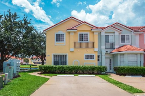 Adosado en venta en Kissimmee, Florida, 4 dormitorios, 152.55 m2 № 1592794 - foto 1