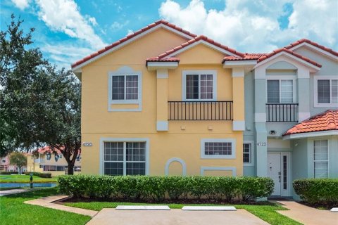 Adosado en venta en Kissimmee, Florida, 4 dormitorios, 152.55 m2 № 1592794 - foto 3