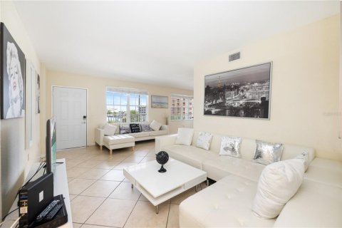 Copropriété à louer à Clearwater, Floride: 2 chambres, 98.48 m2 № 1825429 - photo 7