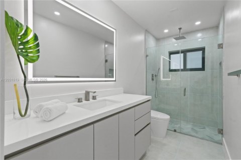 Villa ou maison à vendre à Palmetto Bay, Floride: 4 chambres, 152.73 m2 № 2146105 - photo 25