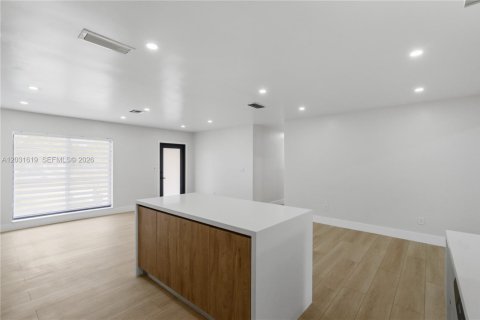 Villa ou maison à vendre à Palmetto Bay, Floride: 4 chambres, 152.73 m2 № 2146105 - photo 9