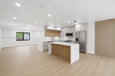Villa ou maison à vendre à Palmetto Bay, Floride: 4 chambres, 152.73 m2 № 2146105 - photo 5