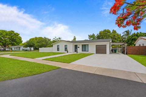 Villa ou maison à vendre à Palmetto Bay, Floride: 4 chambres, 152.73 m2 № 2146105 - photo 3