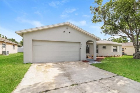 Casa en alquiler en Fern Park, Florida, 3 dormitorios, 110.37 m2 № 1913613 - foto 1