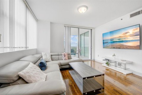 Apartamento en alquiler en Sunrise, Florida, 3 dormitorios, 145.86 m2 № 2054417 - foto 4