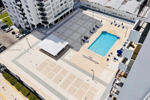 Condo in Aventura, Florida, 2 bedrooms  № 2060970 - photo 4