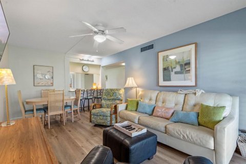 Condominio en alquiler en New Smyrna Beach, Florida, 2 dormitorios, 97.08 m2 № 1564644 - foto 7