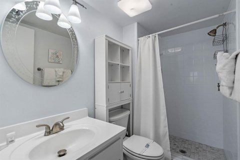 Condominio en alquiler en New Smyrna Beach, Florida, 2 dormitorios, 97.08 m2 № 1564644 - foto 12
