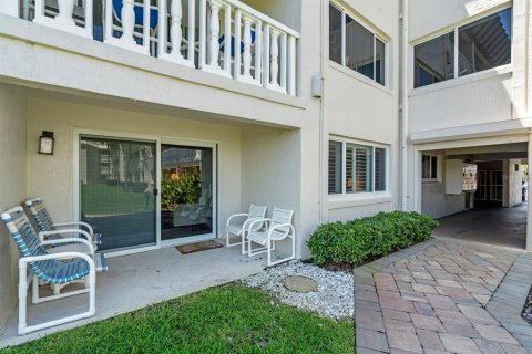 Condominio en alquiler en New Smyrna Beach, Florida, 2 dormitorios, 97.08 m2 № 1564644 - foto 18