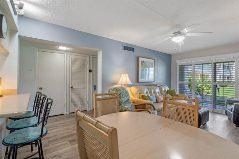 Condominio en alquiler en New Smyrna Beach, Florida, 2 dormitorios, 97.08 m2 № 1564644 - foto 6