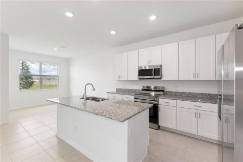 House in Haines City, Florida 3 bedrooms, 154.4 sq.m. № 1777866 - photo 4