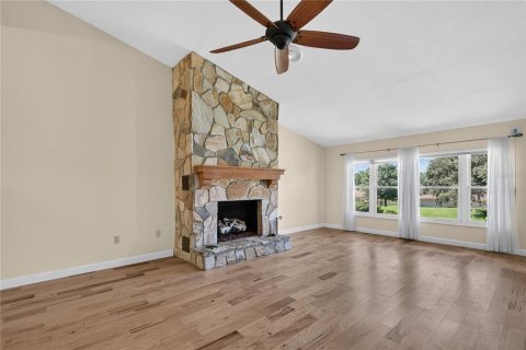 Copropriété à vendre à Mount Dora, Floride: 3 chambres, 245.17 m2 № 2422690 - photo 13