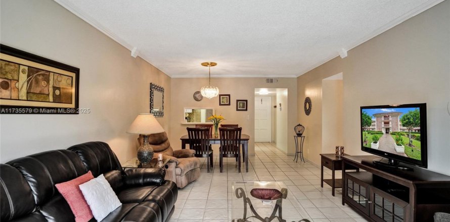 Condo à Hollywood, Floride, 2 chambres  № 1870025