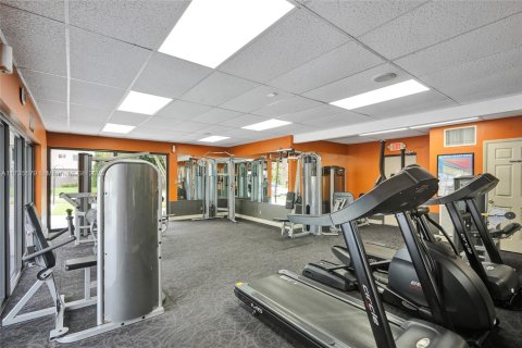 Copropriété à vendre à Hollywood, Floride: 2 chambres, 83.52 m2 № 1870025 - photo 29