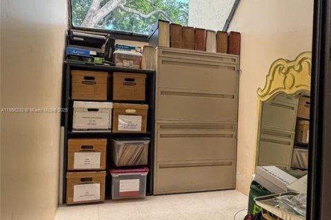 Condo in Aventura, Florida, 2 bedrooms  № 2014360 - photo 12