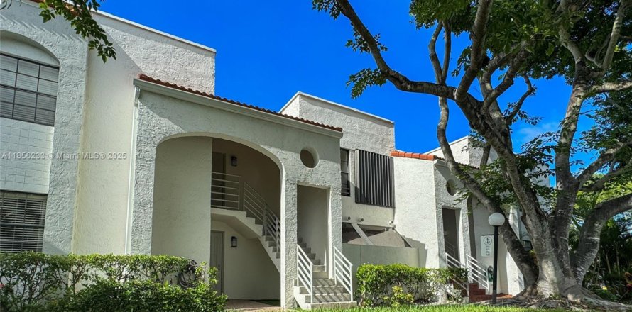 Condo in Aventura, Florida, 2 bedrooms  № 2014360