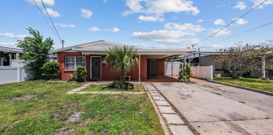 Villa ou maison à Tampa, Floride 2 chambres, 107.77 m2 № 2099371