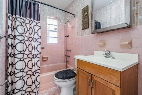Villa ou maison à louer à Tampa, Floride: 2 chambres, 107.77 m2 № 2099371 - photo 19