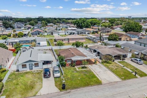 Villa ou maison à louer à Tampa, Floride: 2 chambres, 107.77 m2 № 2099371 - photo 27