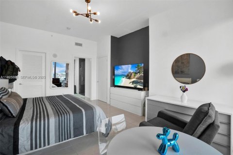 Купить кондоминиум в Майами, Флорида 3 спальни, 115.38м2, № 2039089 - фото 21