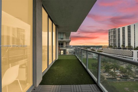 Condo à Miami, Floride, 3 chambres  № 2039089