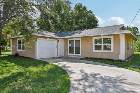 Casa en venta en Port St. Lucie, Florida, 4 dormitorios, 145.67 m2 № 1891330 - foto 2