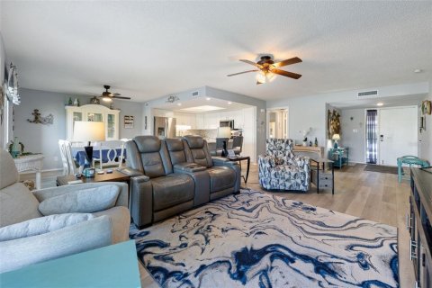 Condominio en venta en Punta Gorda, Florida, 2 dormitorios, 140.84 m2 № 2201307 - foto 9