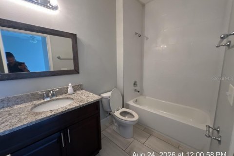 Propiedad comercial en venta en Poinciana, Florida, 6 dormitorios, 208.84 m2 № 2375563 - foto 9