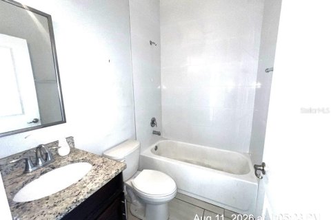 Propiedad comercial en venta en Poinciana, Florida, 6 dormitorios, 208.84 m2 № 2375563 - foto 12