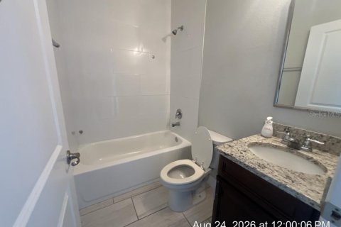 Propiedad comercial en venta en Poinciana, Florida, 6 dormitorios, 208.84 m2 № 2375563 - foto 10