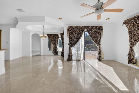 Villa ou maison à vendre à Boynton Beach, Floride: 6 chambres, 537.9 m2 № 2146405 - photo 19