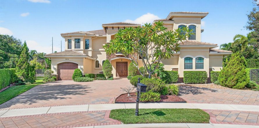 Villa ou maison à Boynton Beach, Floride 6 chambres, 537.9 m2 № 2146405