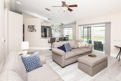 Villa ou maison à vendre à Orlando, Floride: 4 chambres, 183.85 m2 № 2310171 - photo 13