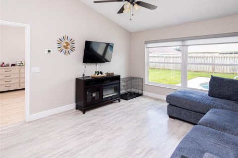 Villa ou maison à vendre à Orlando, Floride: 4 chambres, 183.85 m2 № 2310171 - photo 3