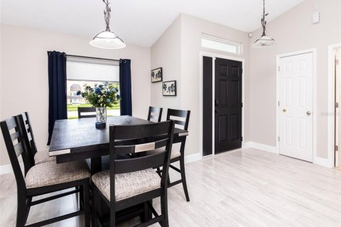 Villa ou maison à vendre à Orlando, Floride: 4 chambres, 183.85 m2 № 2310171 - photo 4