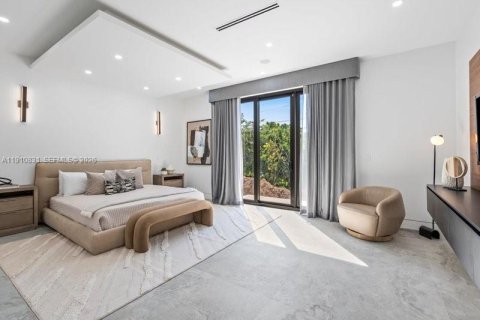 Купить виллу или дом в Майами-Бич, Флорида 4 спальни, 293.94м2, № 2082240 - фото 16
