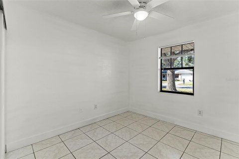 House in Daytona Beach, Florida 4 bedrooms, 124.21 sq.m. № 1523013 - photo 7