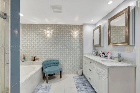 Copropriété à vendre à Palm City, Floride: 3 chambres, 222.97 m2 № 1968239 - photo 29