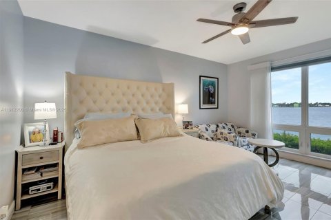 Copropriété à vendre à Palm City, Floride: 3 chambres, 222.97 m2 № 1968239 - photo 24