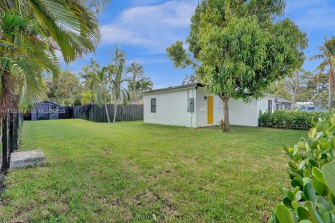 Купить виллу или дом в Окленд-Парк, Флорида 4 спальни, 111.02м2, № 1991715 - фото 18