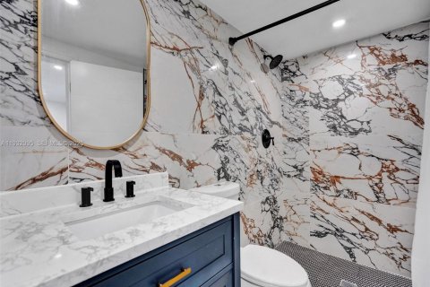 Купить виллу или дом в Окленд-Парк, Флорида 4 спальни, 111.02м2, № 1991715 - фото 13