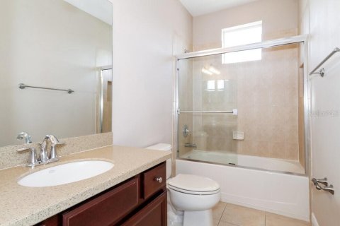 Casa en alquiler en Tampa, Florida, 4 dormitorios, 280.01 m2 № 2413576 - foto 13