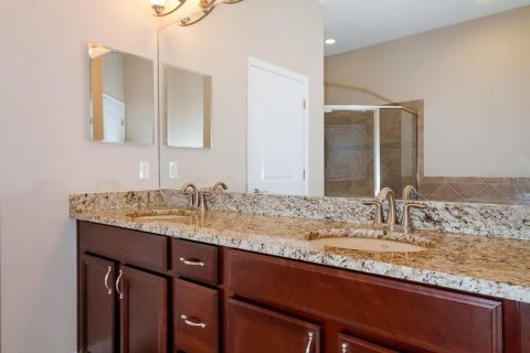 Casa en alquiler en Tampa, Florida, 4 dormitorios, 280.01 m2 № 2413576 - foto 15