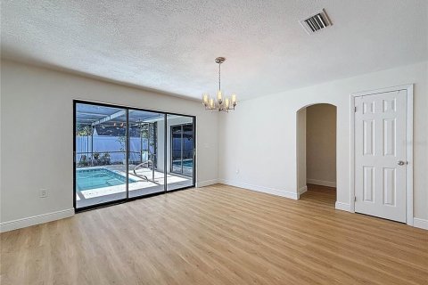 Villa ou maison à vendre à Tarpon Springs, Floride: 3 chambres, 209.31 m2 № 1894745 - photo 12