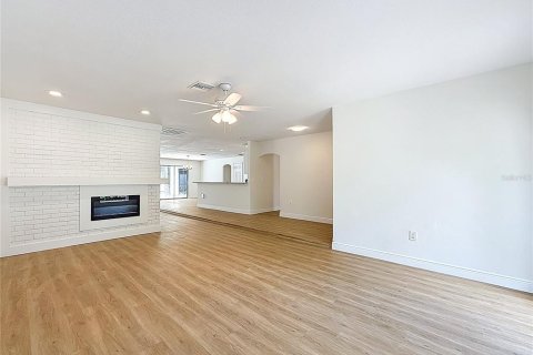 Villa ou maison à vendre à Tarpon Springs, Floride: 3 chambres, 209.31 m2 № 1894745 - photo 4