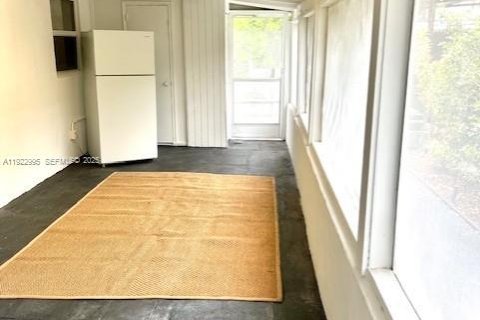 Villa ou maison à louer à Davie, Floride: 2 chambres, 79.34 m2 № 1976892 - photo 12